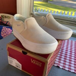 Vans platform slip on